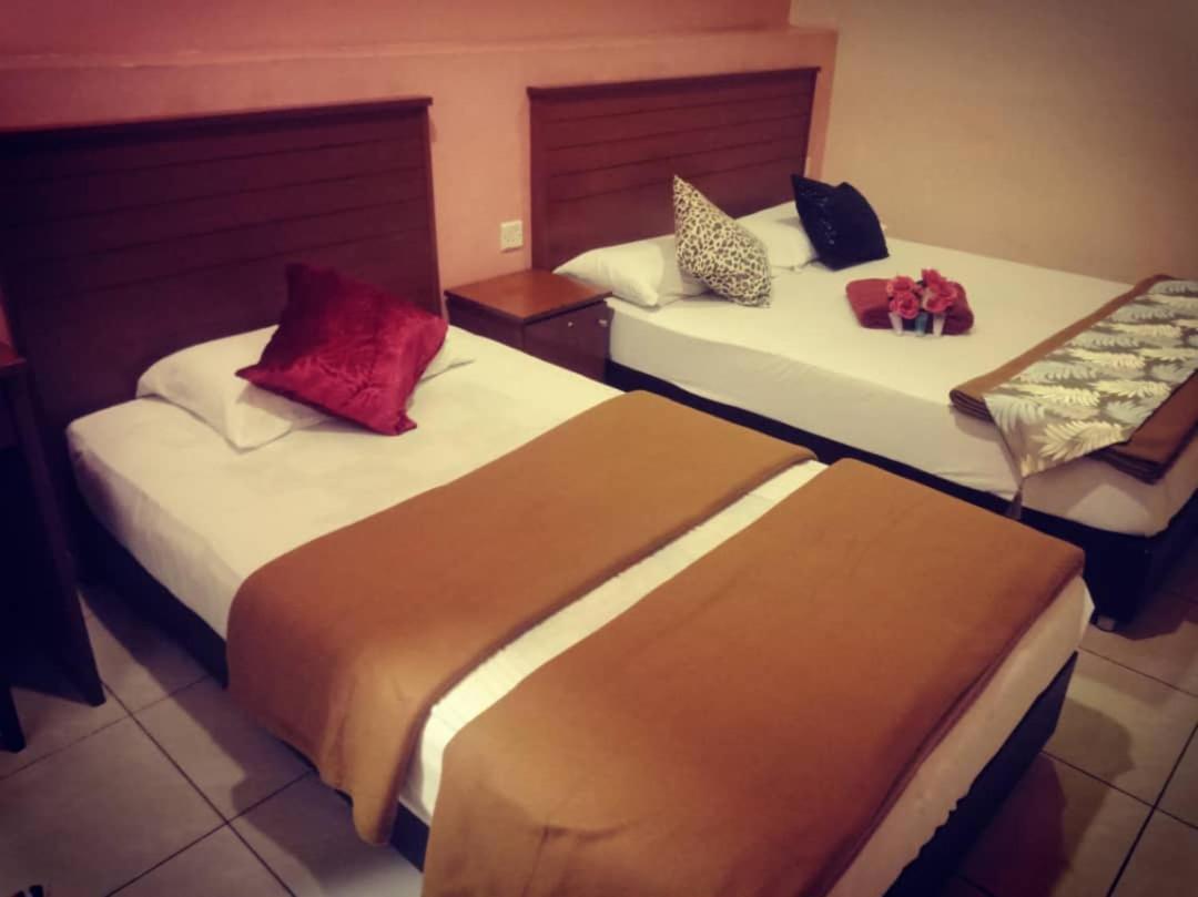 Weng Kong Homestay Slim River Exterior photo